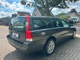 Volvo V70 Kombi 2.4 Edition Sport - Volvo V70 mit Benzin-Antrieb: Kombi, 2.4