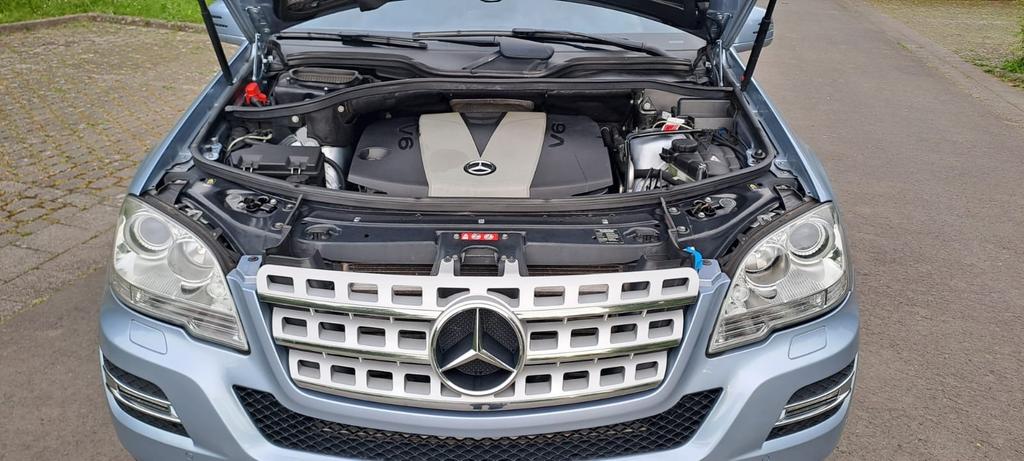 Mercedes-Benz ML 300