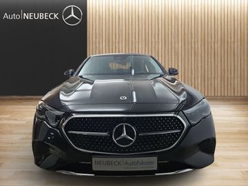 Mercedes E 200 - 3