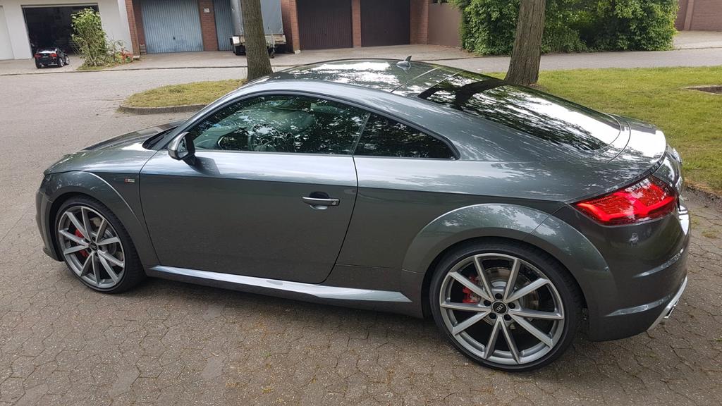 Audi TTS
