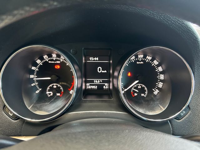 Skoda Yeti Ambition *SportSitze*TEMPO*PDC*2-Zonen*