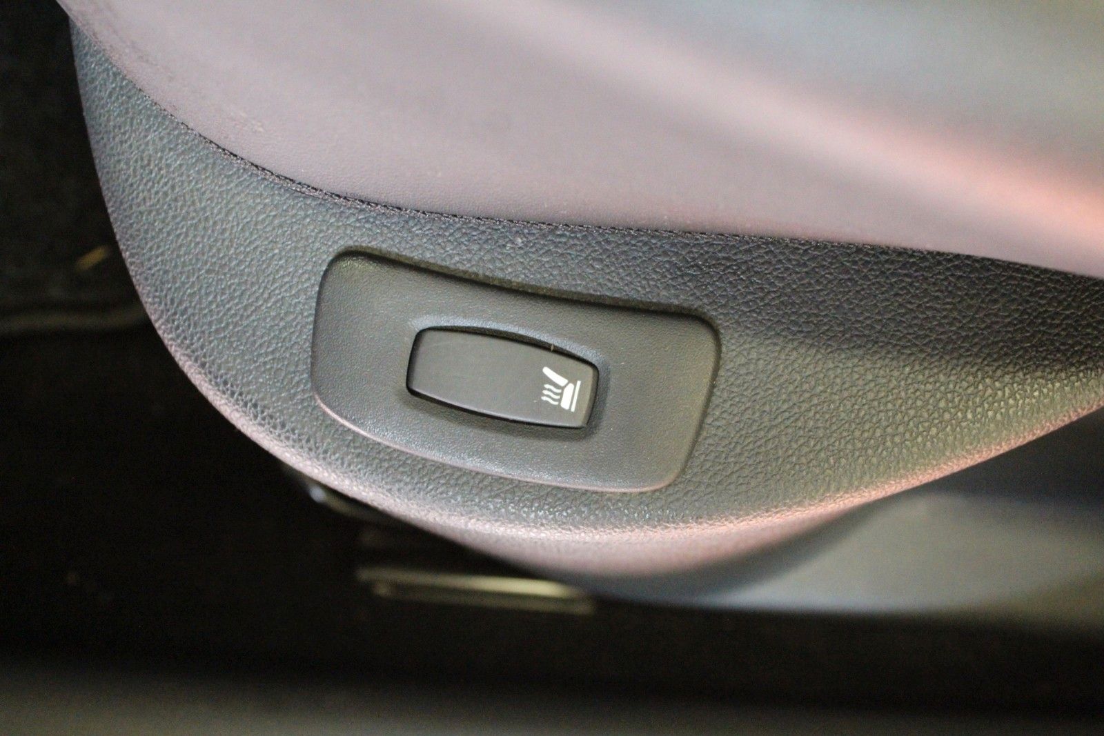 Fahrzeugabbildung Renault Clio TCe 90 IBose Edition *Navi*Klima*PDC*