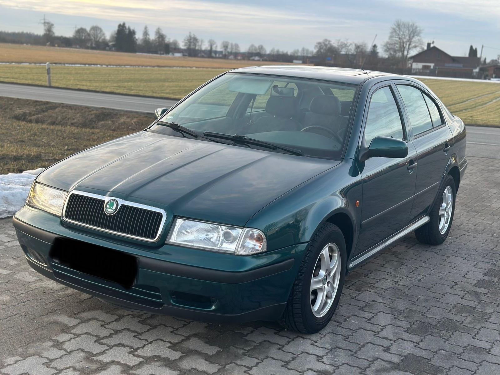 Skoda Octavia 1.6 Limousine *Orginal 42.000km*Klima*