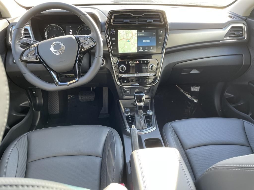 Fahrzeugabbildung Ssangyong Tivoli 1.5 Onyx *SHZ*Automatik*Navigation*Kamera