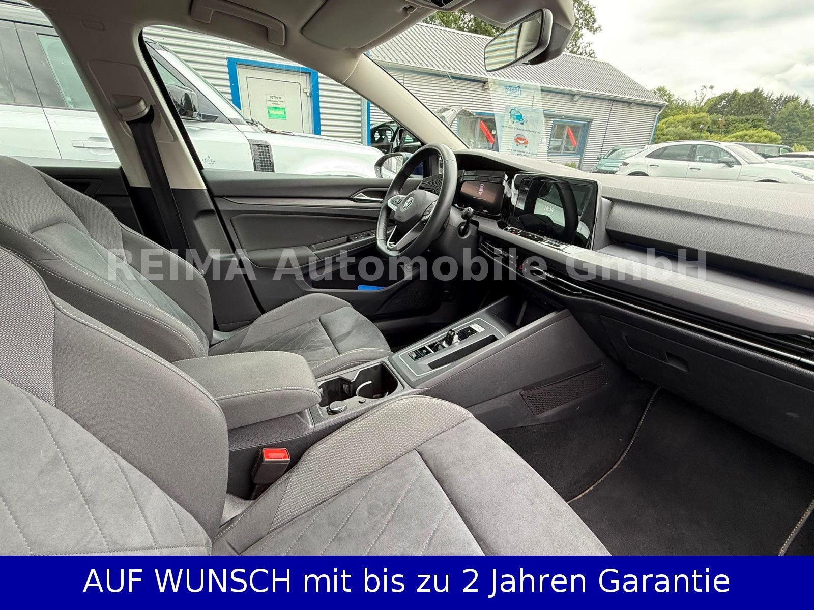 Fahrzeugabbildung Volkswagen Golf VIII Lim. Style eHybrid, ACC, LED, AHK