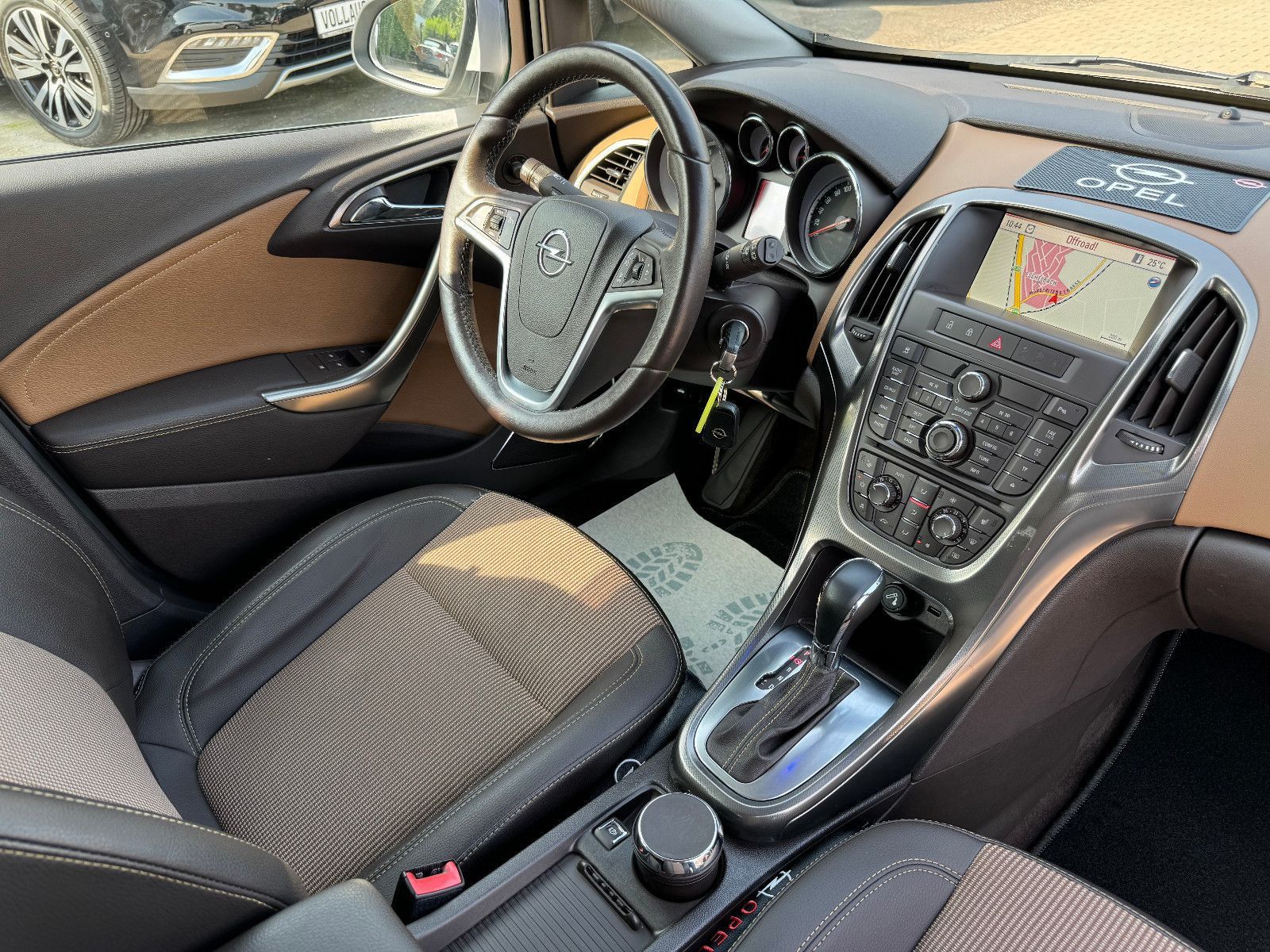 OPEL Astra, 2012, Benzin, 140 PS