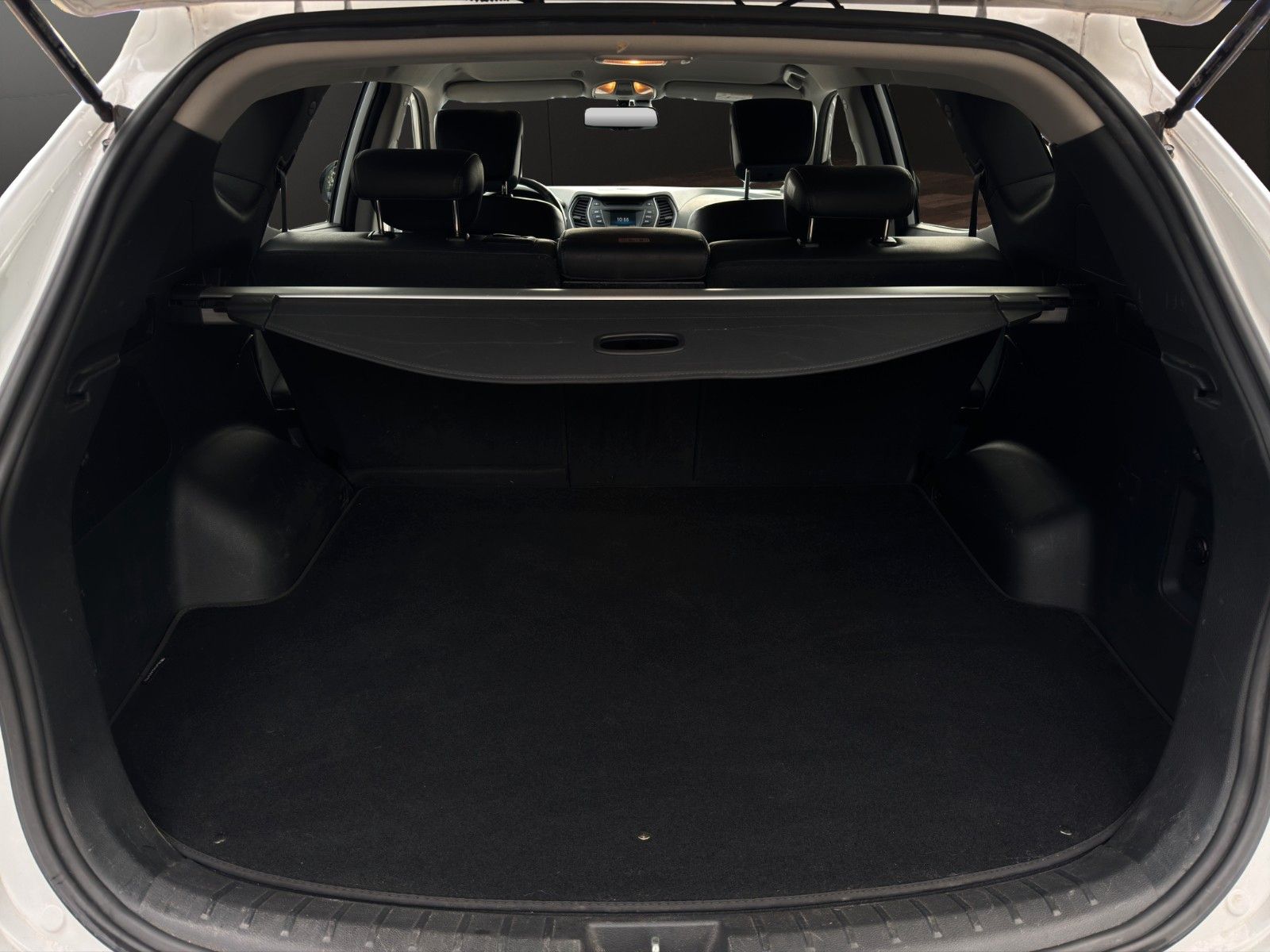Fahrzeugabbildung Hyundai Santa Fe 2WD*AHK*Kamera*Xenon*Vollleder*Tempomat
