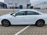 Peugeot 508 BlueHDi 160 EAT8 Allure Allure AHK - Peugeot 508 mit Diesel-Antrieb: Limousine