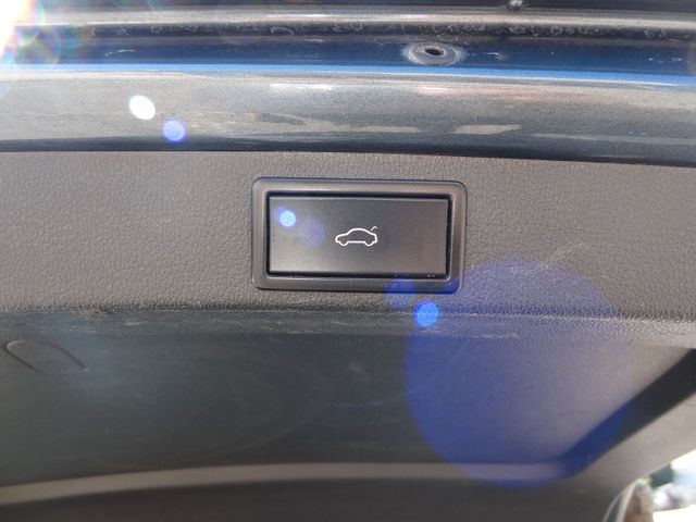 Fahrzeugabbildung Skoda Octavia Combi Style/DSG/AHK/KAM/SitzH/1.Hd/
