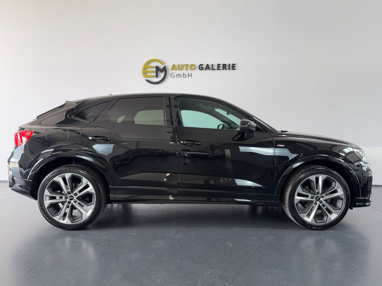 Audi Q3 Sportback 35 TFSI S line Kam Leder black ACC foto 7