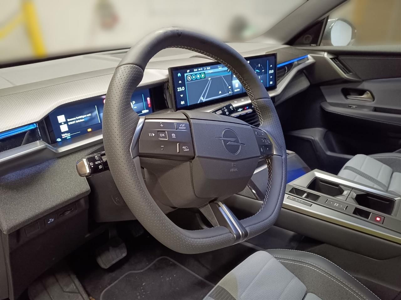 Fahrzeugabbildung Opel Grandland ElektrikGS 157KW