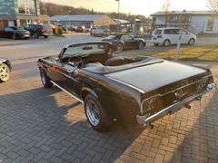 FORD Mustang Cabrio Top Zustand Classic Data 2 400PS FORD Mustang Cabrio Top Zustand Classic Data 2 400PS