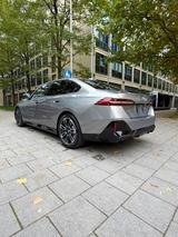 BMW 520d 520d M-SPORT|HARMAN/KARDON|GARANTIE|VOLL - Behindertengerechte BMW 520