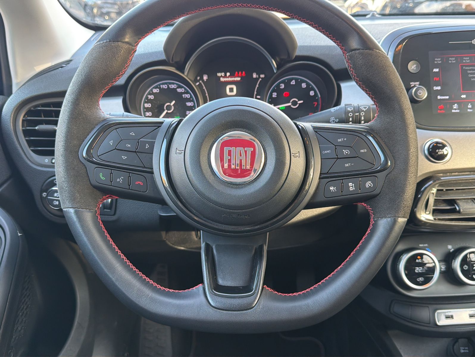 Fahrzeugabbildung Fiat 500X Basis