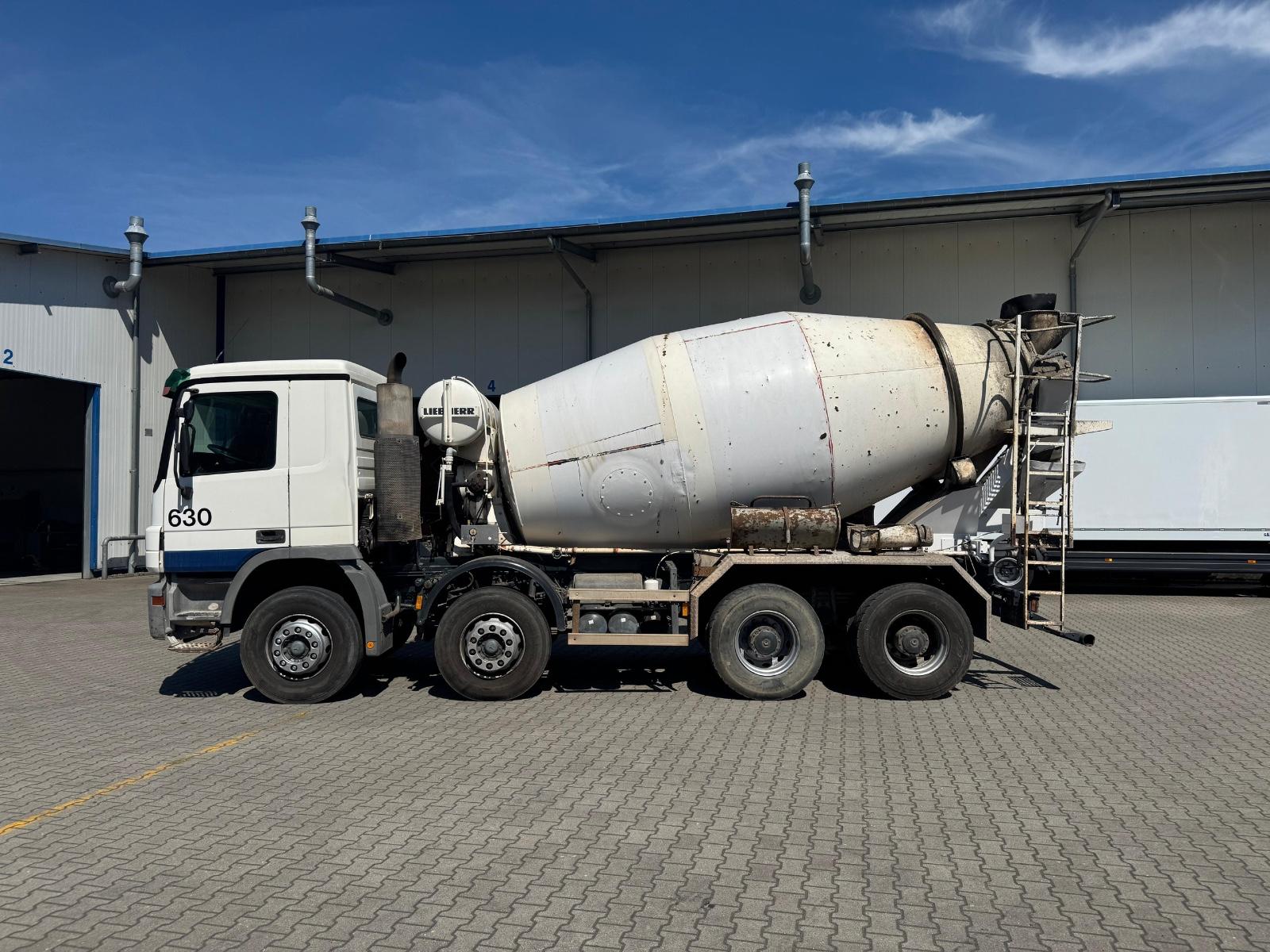 Mercedes-Benz MB Actros 3241 B 8x4/4 Liebherr HTM 904 Klima