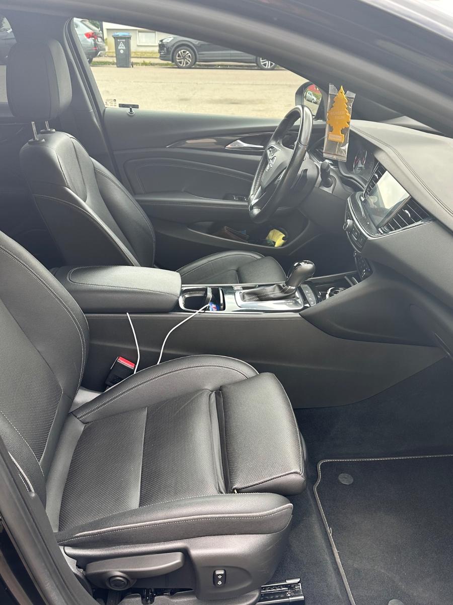 Opel Insignia 2.0 BiTurbo Diesel Busi Innov Aut 4...