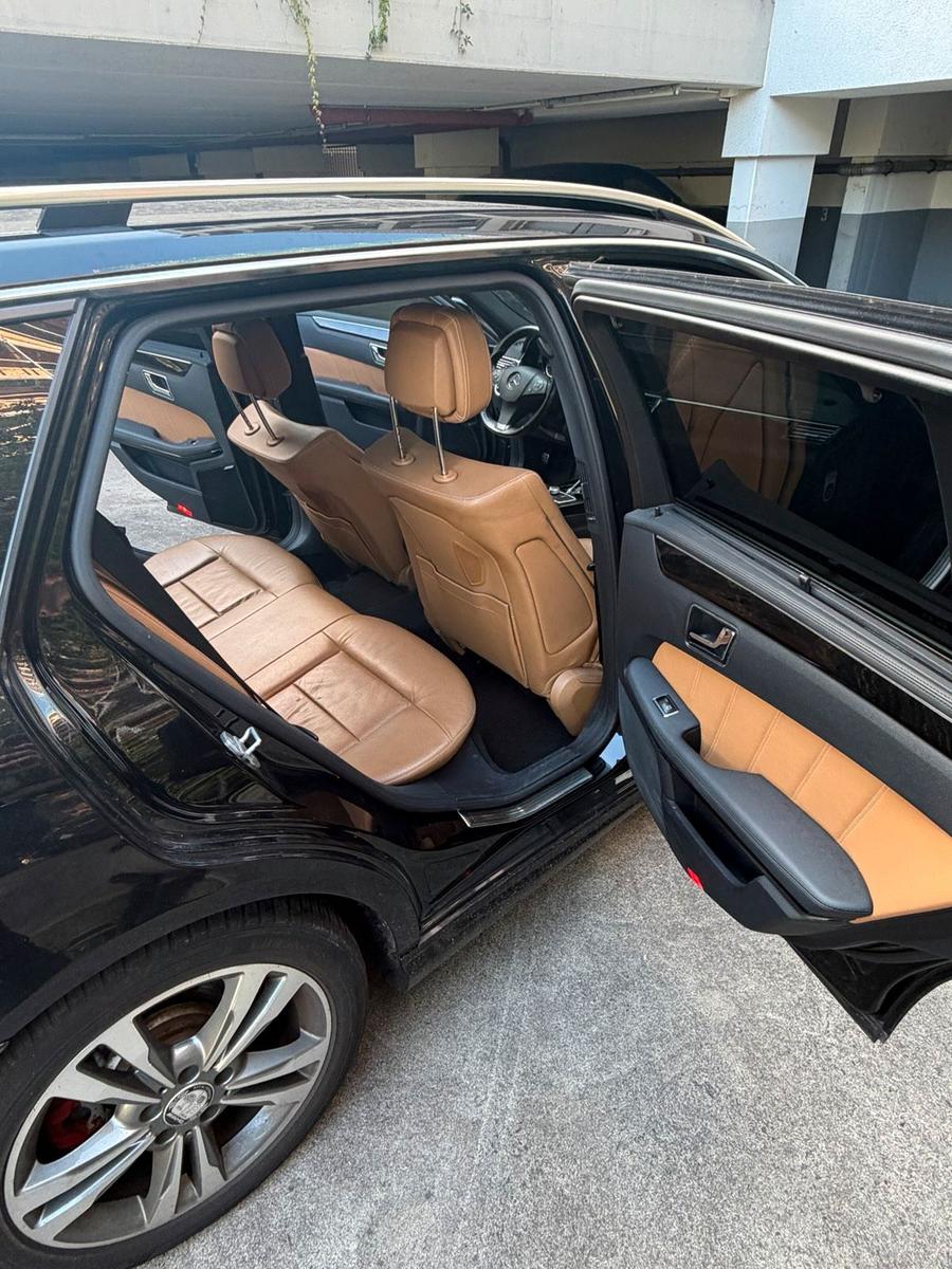 Mercedes-Benz E300 2010 — photo 11