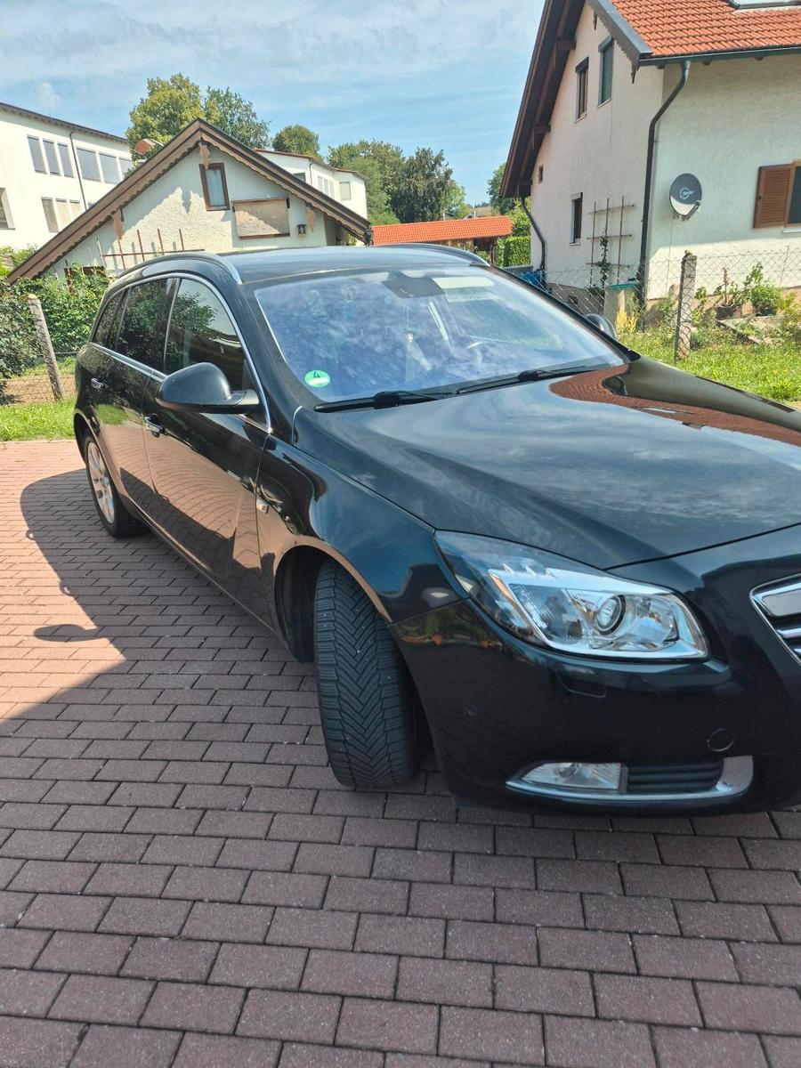 Opel Insignia 2013 — interior