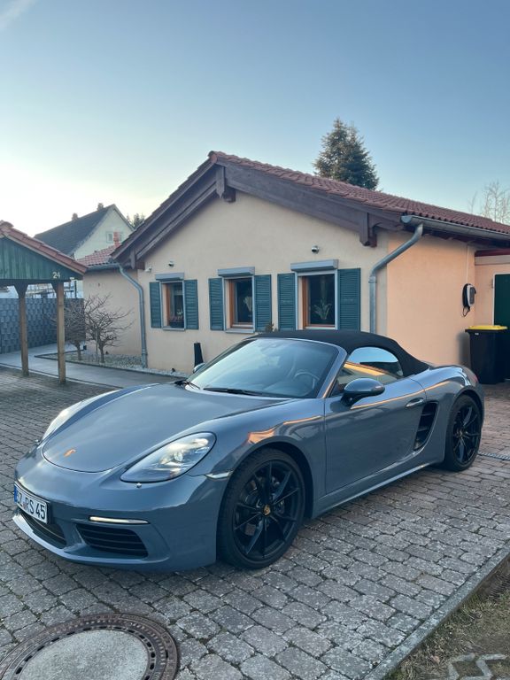 Image of Porsche Boxster