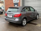 Mercedes-Benz B 180 CDI*Navi*17"Alu*LED*Leder*Kindersitz* - Mercedes-Benz B 180 mit Diesel-Antrieb: Van, Schaltgetriebe