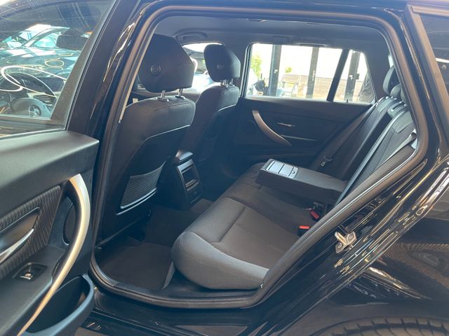 BMW 320i Advantage *NAVI*PDC*MFL*TEMP*