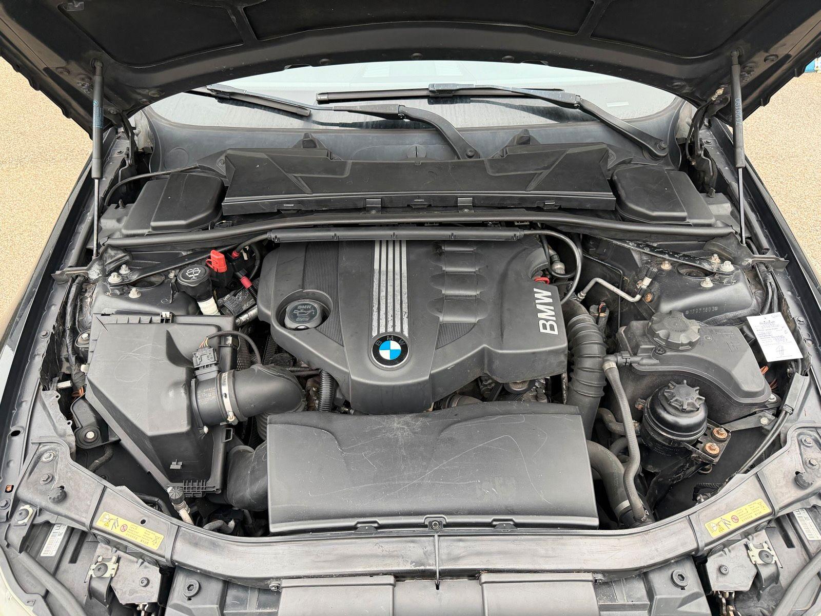 BMW 320 2009 — photo 12