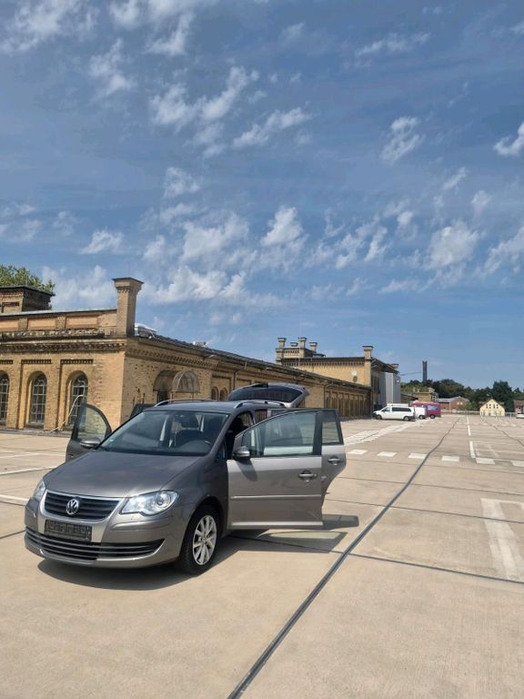 Image of Volkswagen Touran