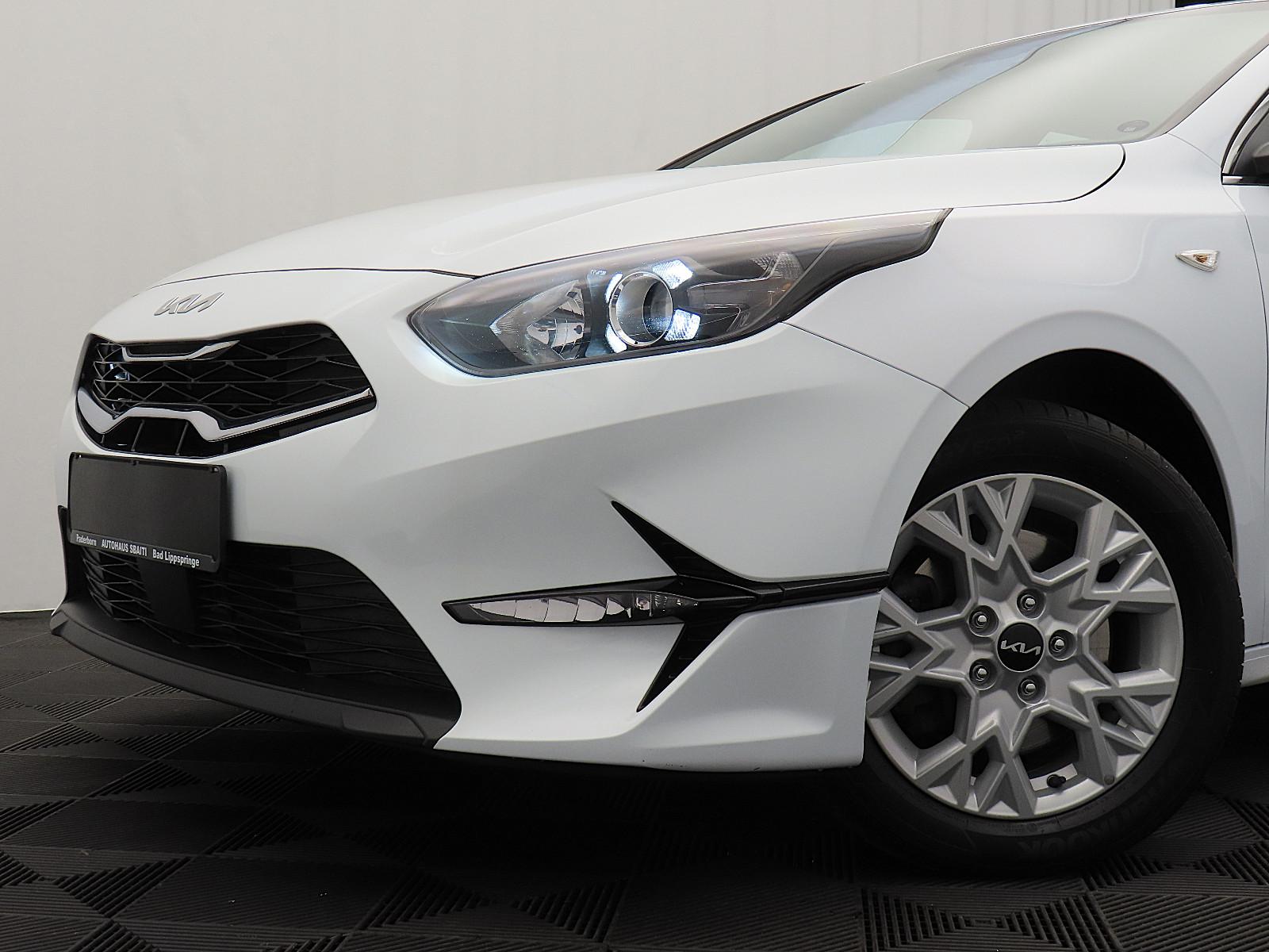 Kia Ceed Hybrid Automatik | Garantie | AHK | Kamera