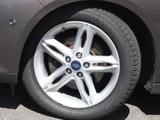 Ford C-Max 1.5 EB Titanium Navi Kamera Winter-Paket - : Allradantrieb, Kleinbus