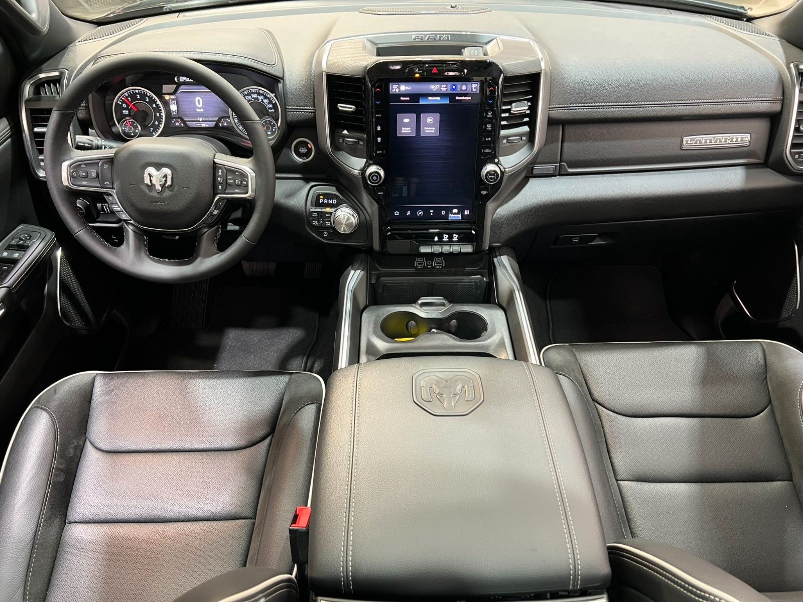 Fahrzeugabbildung Dodge RAM 1500 Laramie Sport 3.0L RTR Umbau