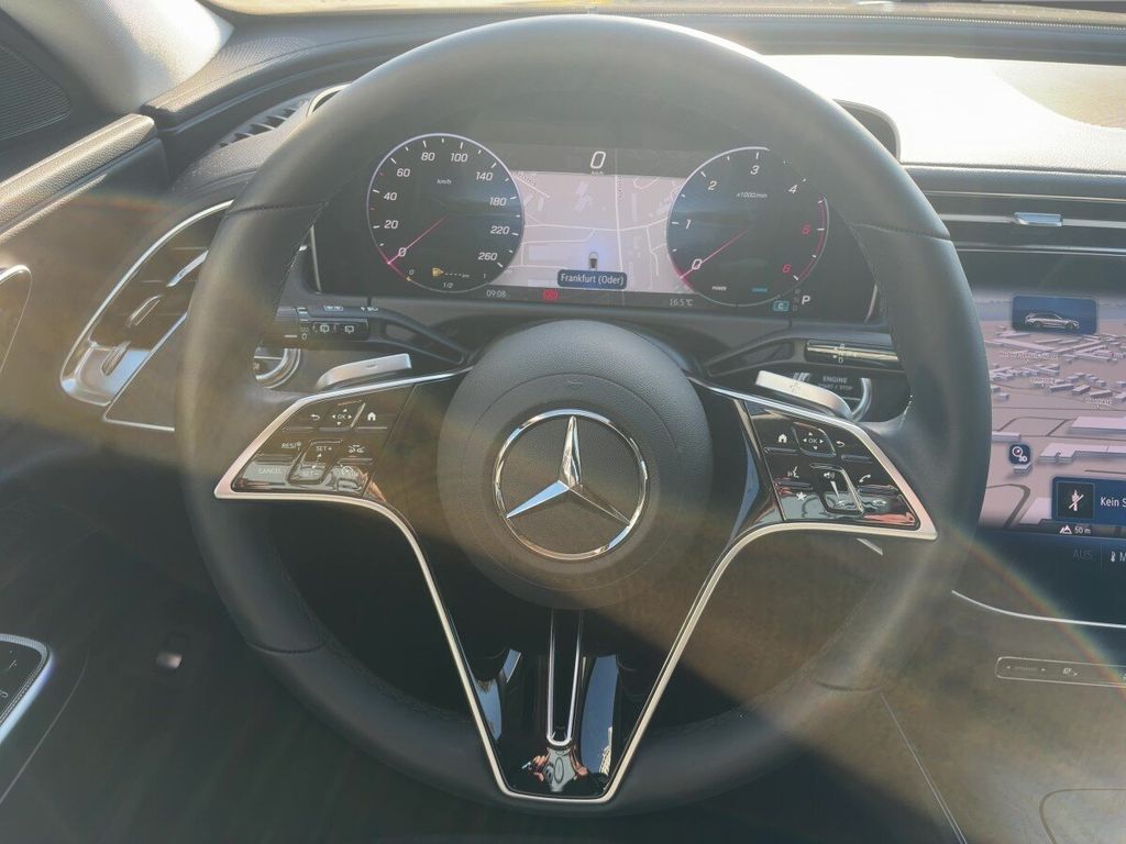 MERCEDES-BENZ E-Class 2025