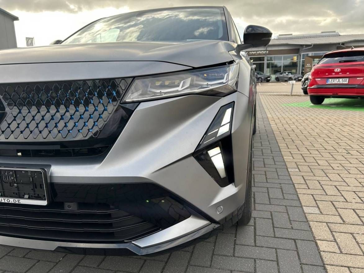 Fahrzeugabbildung Renault Rafale Esprit Alpine Hyper Hybrid E-Tech 4x4 300