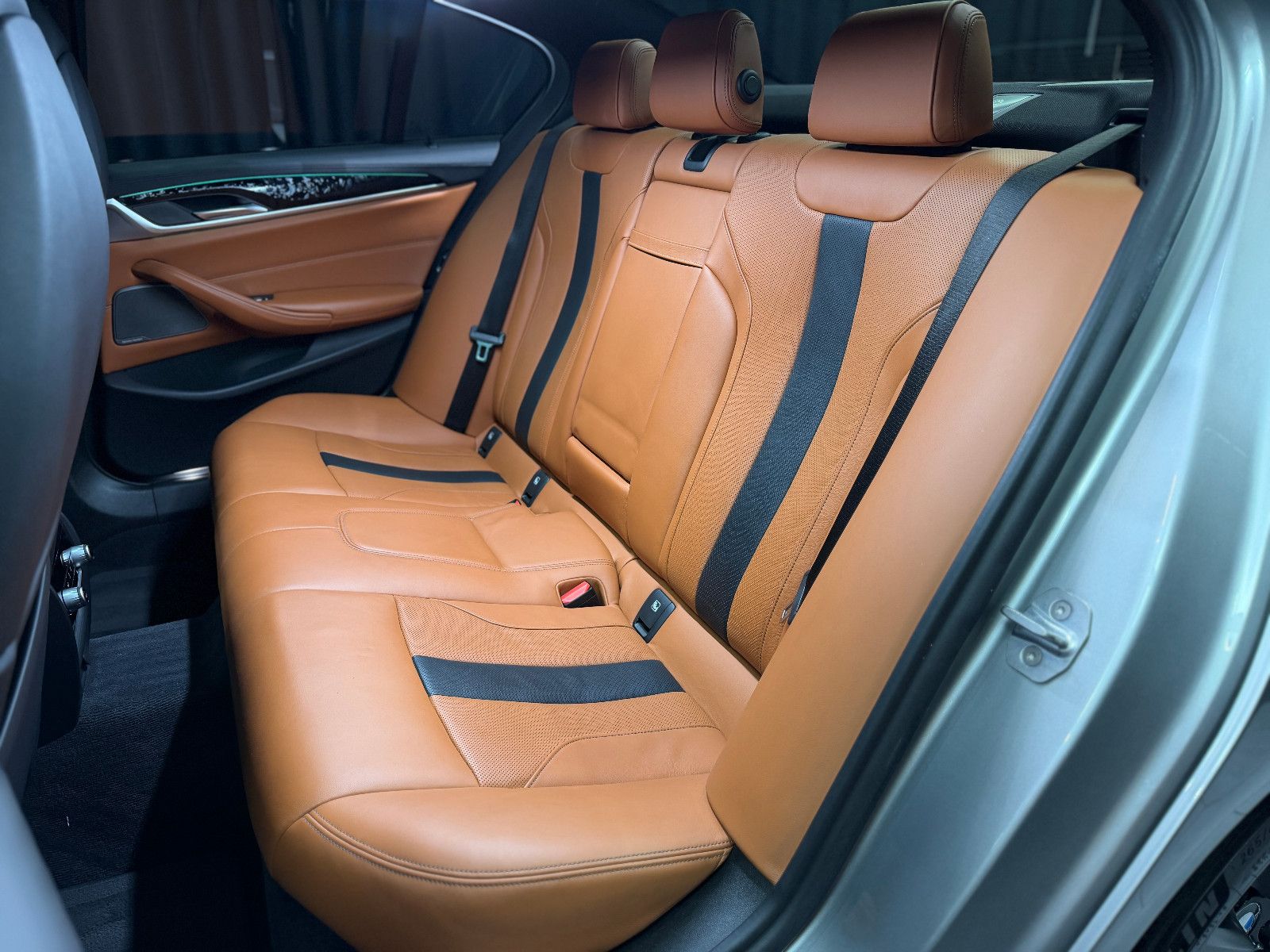 Fahrzeugabbildung BMW M5 Limousine|H&K|PANO|360°|M-DRIVERS|LCI