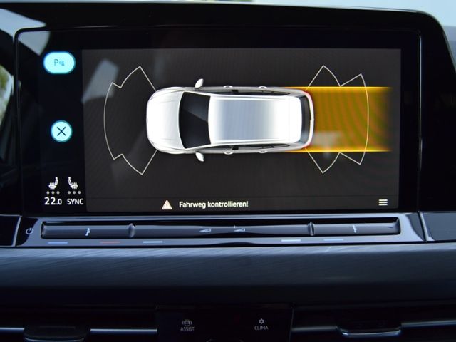Golf VIII Variant 2.0 TDI 150 PS Style AHK/18-ZO