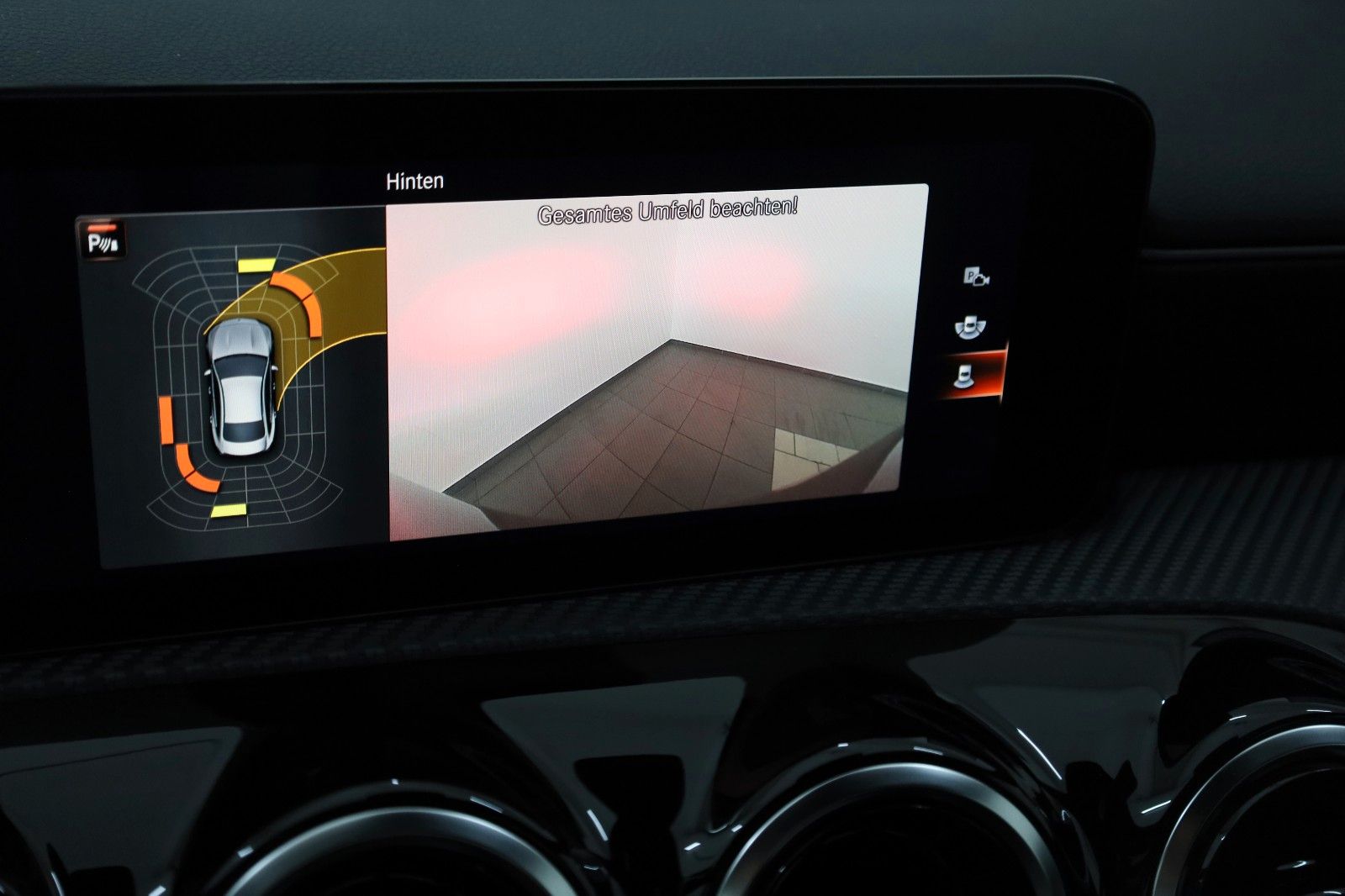 Fahrzeugabbildung Mercedes-Benz CLA 200 d, Navi, SH, Carplay, Kamera, Widescreen