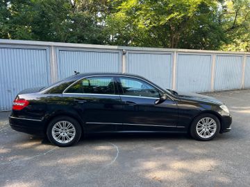 Mercedes E 200 - 3