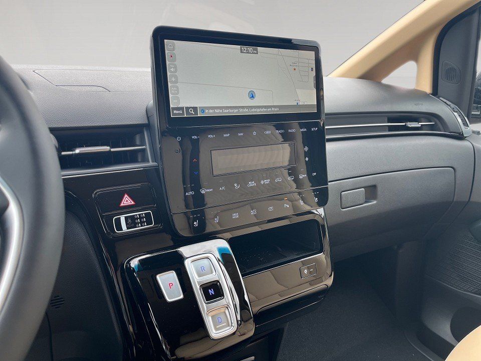 Fahrzeugabbildung Hyundai STARIA Hybrid 9-Sitzer Prime
