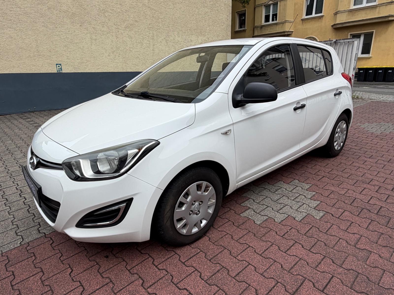 Hyundai i20 FIFA World Cup Edition (Klima/Tüv Neu)