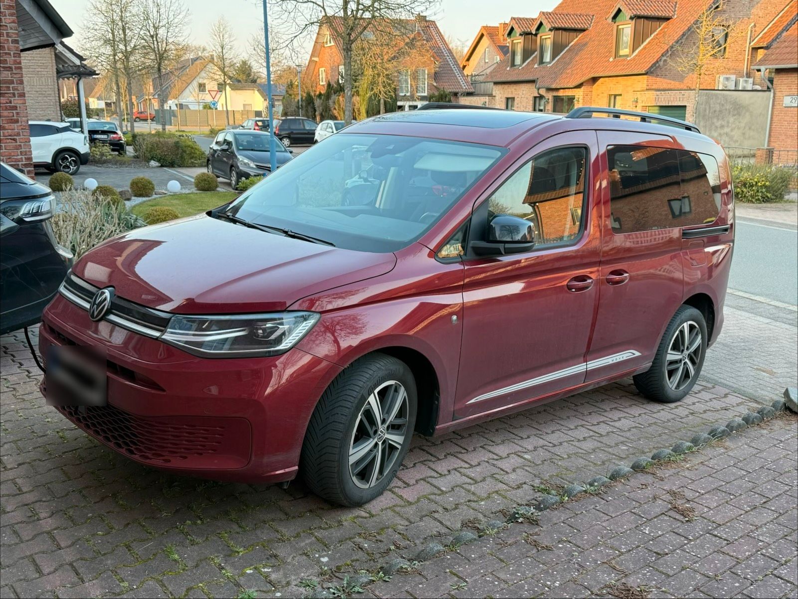 VW Volkswagen Caddy Move