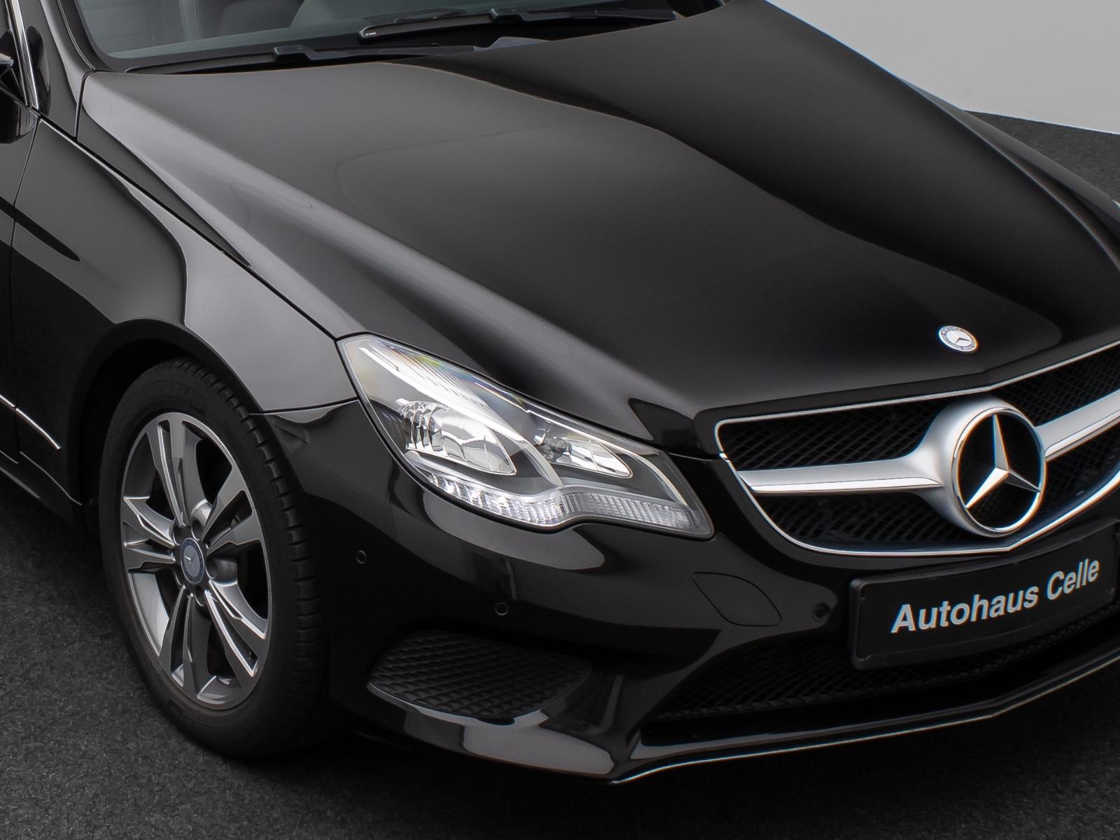 Mercedes-Benz E 200 Cabrio LED Sitzhzg Navi PDC Tempomat Leder