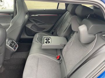 Skoda Superb Combi 2.0 TDI DSG 4x4 Sportline *PANO*HUD