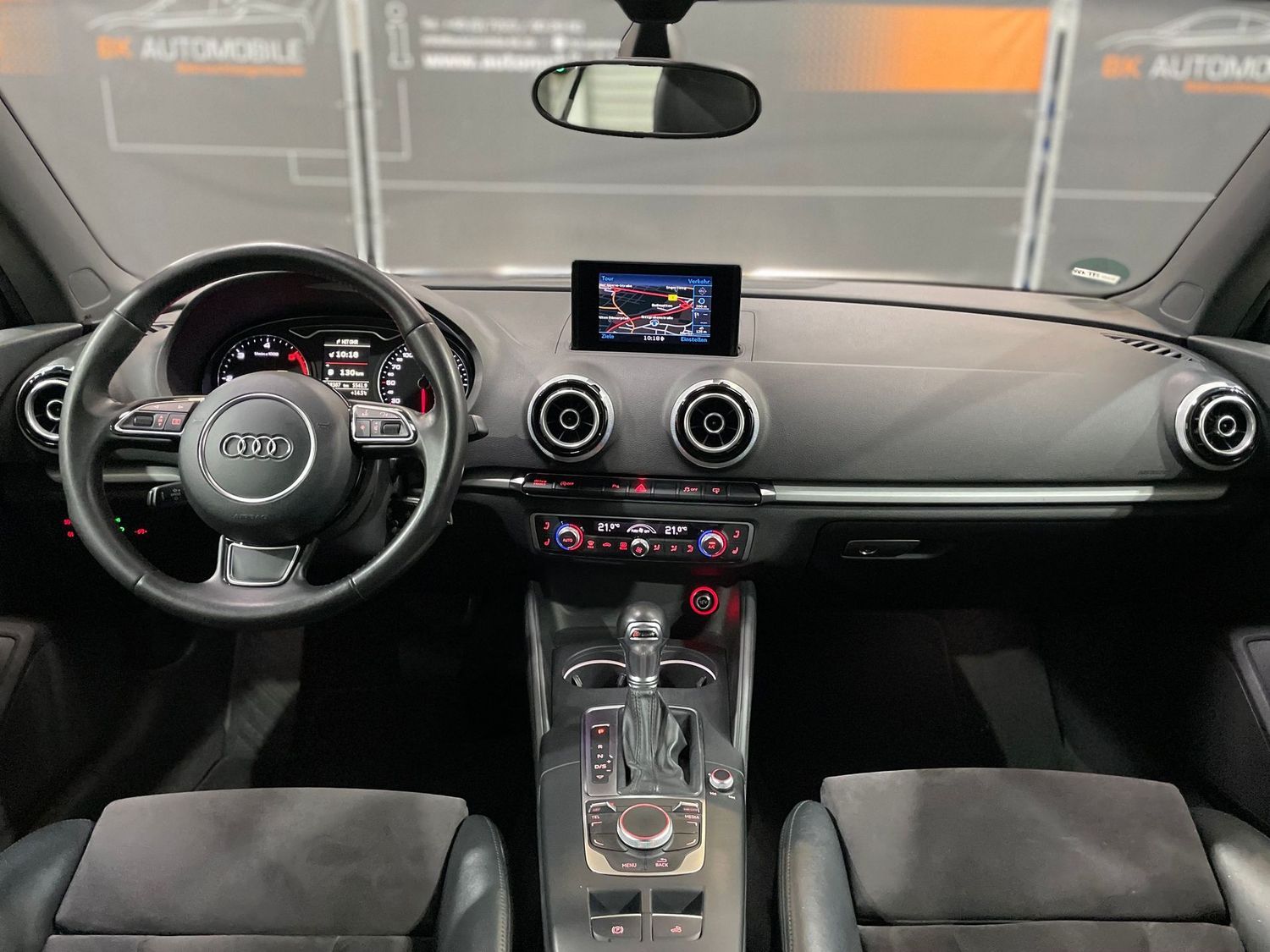 Fahrzeugabbildung Audi A3 S-Line ambition#19Zoll#Bi-Xenon#Tempo#SHZ#PDC