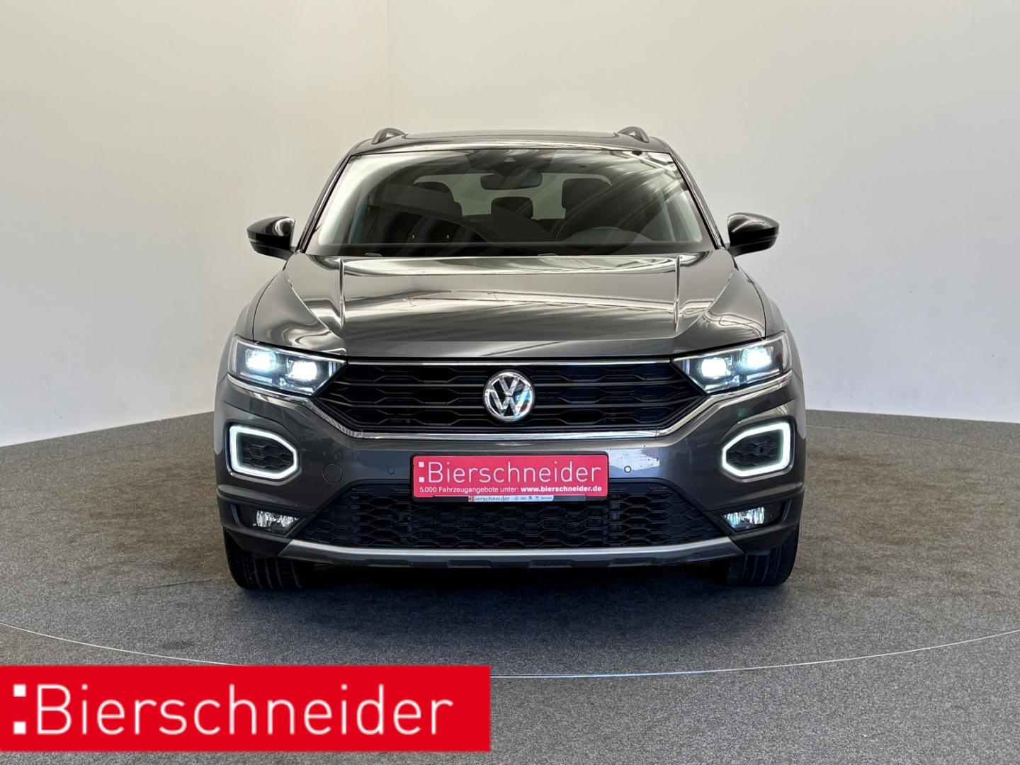 Volkswagen T-Roc 1.0 TSI Style LED PANO NAVI PDC 18 ACC DAB