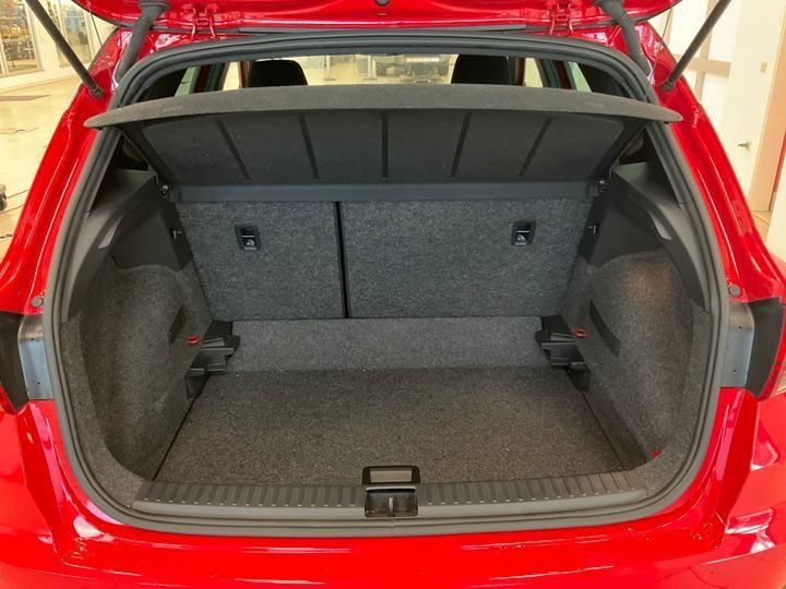 Fahrzeugabbildung SEAT Arona FR TSI DSG *Cam*LED*PDC*Sitzhzg*ACC*APP*