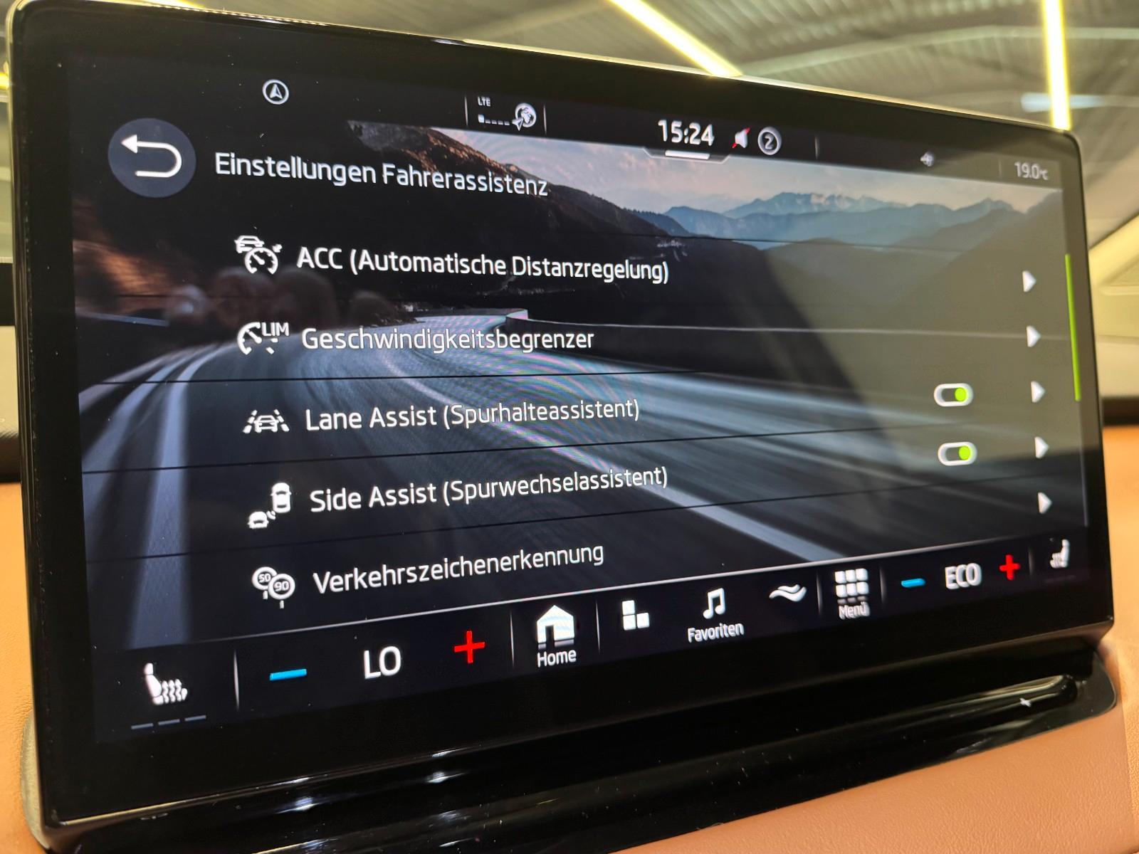 Skoda ENYAQ 80X ecoSUITE 195KW*HUD*AHK*360*MATRIX*WÄPU