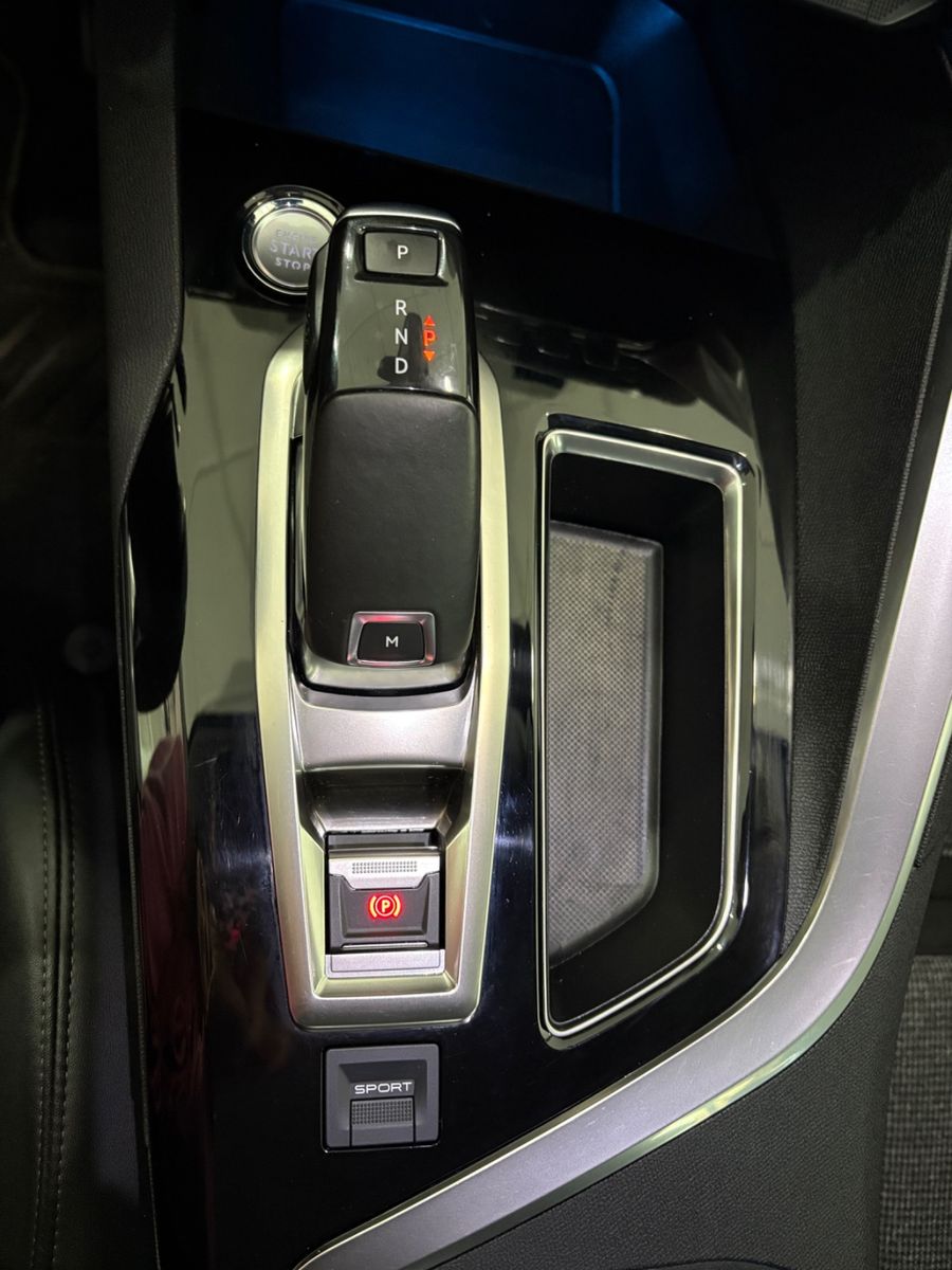 Fahrzeugabbildung Peugeot 3008 Allure