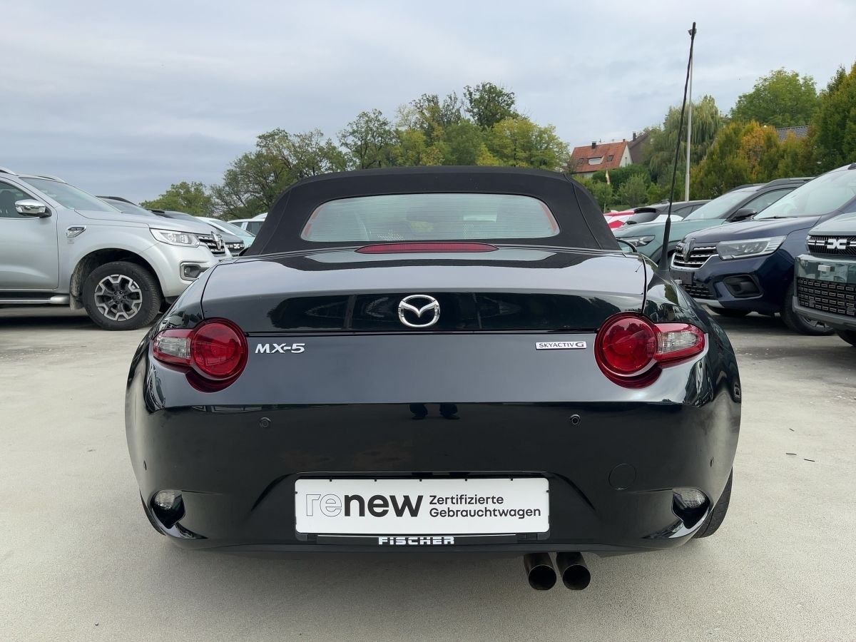 Fahrzeugabbildung Mazda MX-5 Navi Klimaaut. - mit KI generiert/bearbeitet
