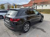 Mercedes-Benz GLC 200 4MATIC AHK/Night/Junge Sterne Garantie - Mercedes-Benz GLC 200 von privat