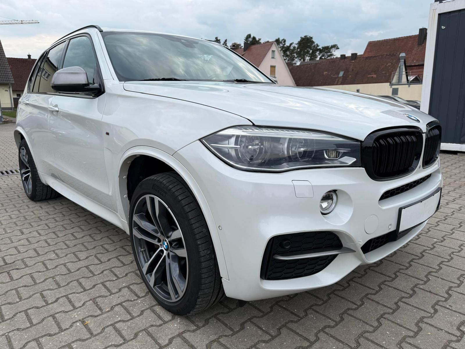 BMW X5 M50 d VOLL PANO LEDER SHZ SCHECKHEFT