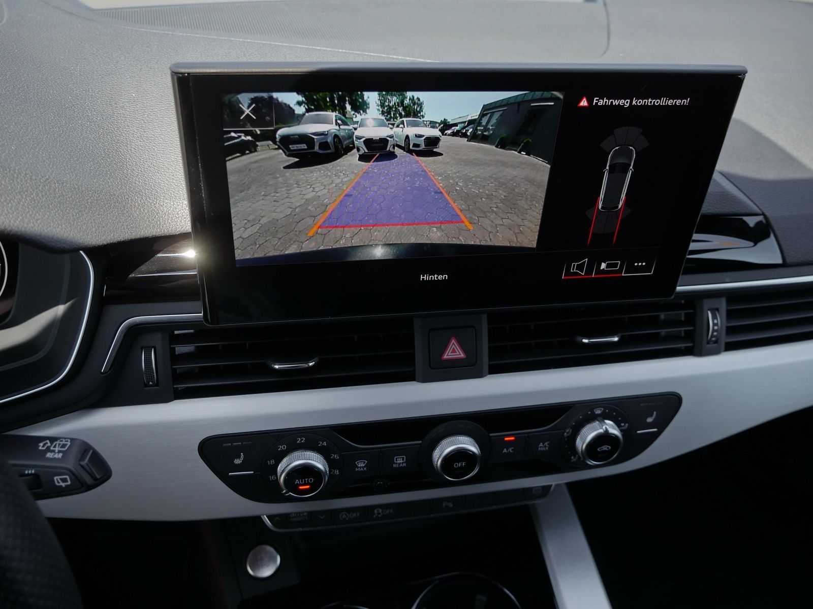Audi A4 - Bild 15